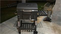 Grill węglowy Activa Angular