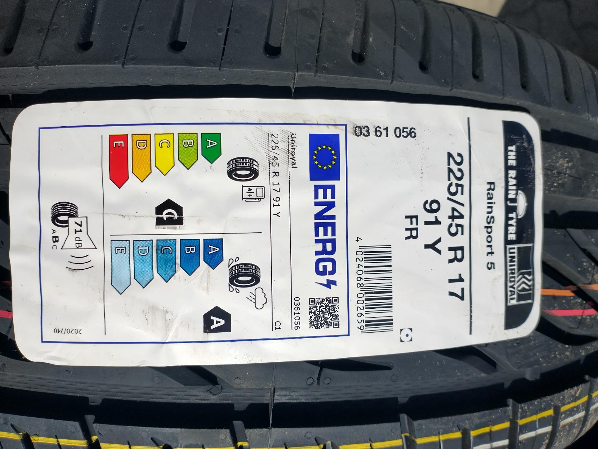 Pneu été UNIROYAL RAINSPORT 5 - 225/45R17 XL - Adhérence A Sur Sol Mouillé - Économie C