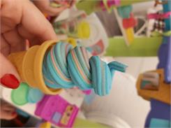 Hasbro Play-Doh Wielka Lodziarnia Na Kółkach F1039