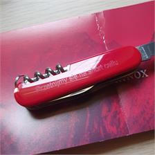 Victorinox Huntsman Czerwony (1.3713)