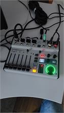 Behringer Flow 8