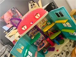 Spin Master Gabby'S Dollhouse Gabi Koci Piętrowy Domek