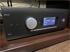 Arcam AVR11
