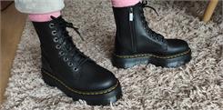 Glany Dr. Martens