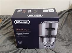 Ekspres De'Longhi EC Dedica Style 685.M