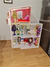 Mga Domek Dla Lalek Rainbow High Duży Townhouse (502203EUC)