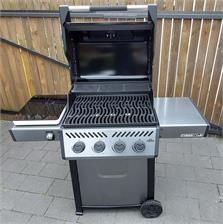 Grill gazowy Napoleon Freestyle 425
