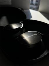 Bowers & Wilkins Px8 Czarny