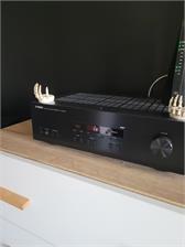 Yamaha R-S202D Czarny