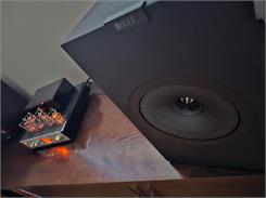 KEF Q350 czarny