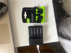 GREEN CELL ŁADOWARKA AA AAA + 4X AKUMULATORKI BATERIE AAA R03
