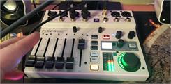 Behringer Flow 8