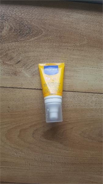 Mustela Mleczko Przeciwsłoneczne Spf 50 Do Twarzy 40ml Ceny I Opinie Ceneopl 7805