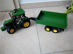 Bruder 02108 Traktor John Deere 5115M z przyczepą wywrotką