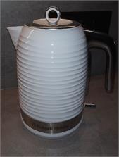 Czajnik elektryczny Russell Hobbs Inspire 24360-70 